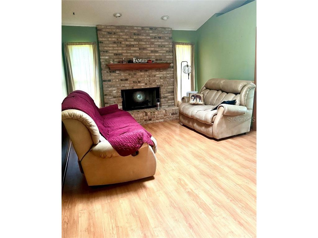 372 Wisteria Court Deltona FL 32738 S5137305 image8