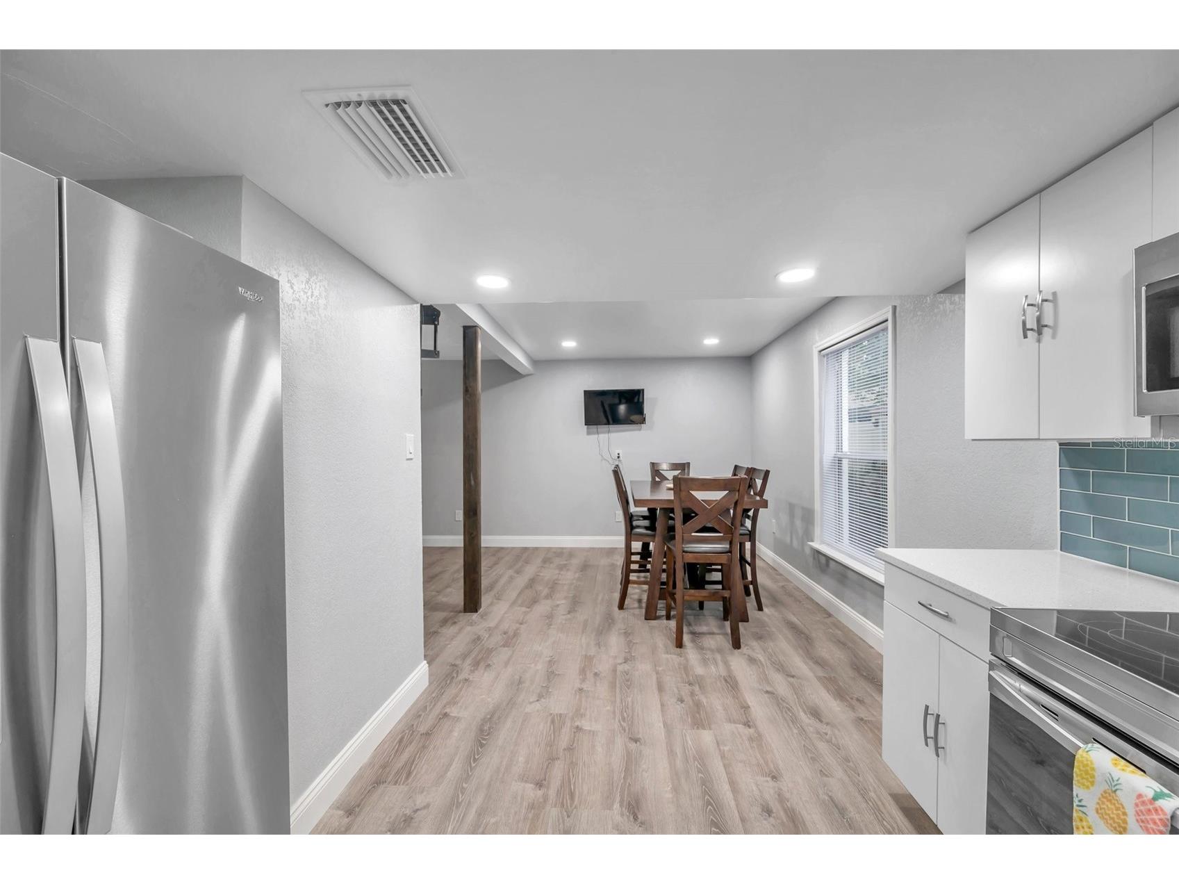 3720 3rd Ave N Saint Petersburg FL 33713 TB8494882 image19