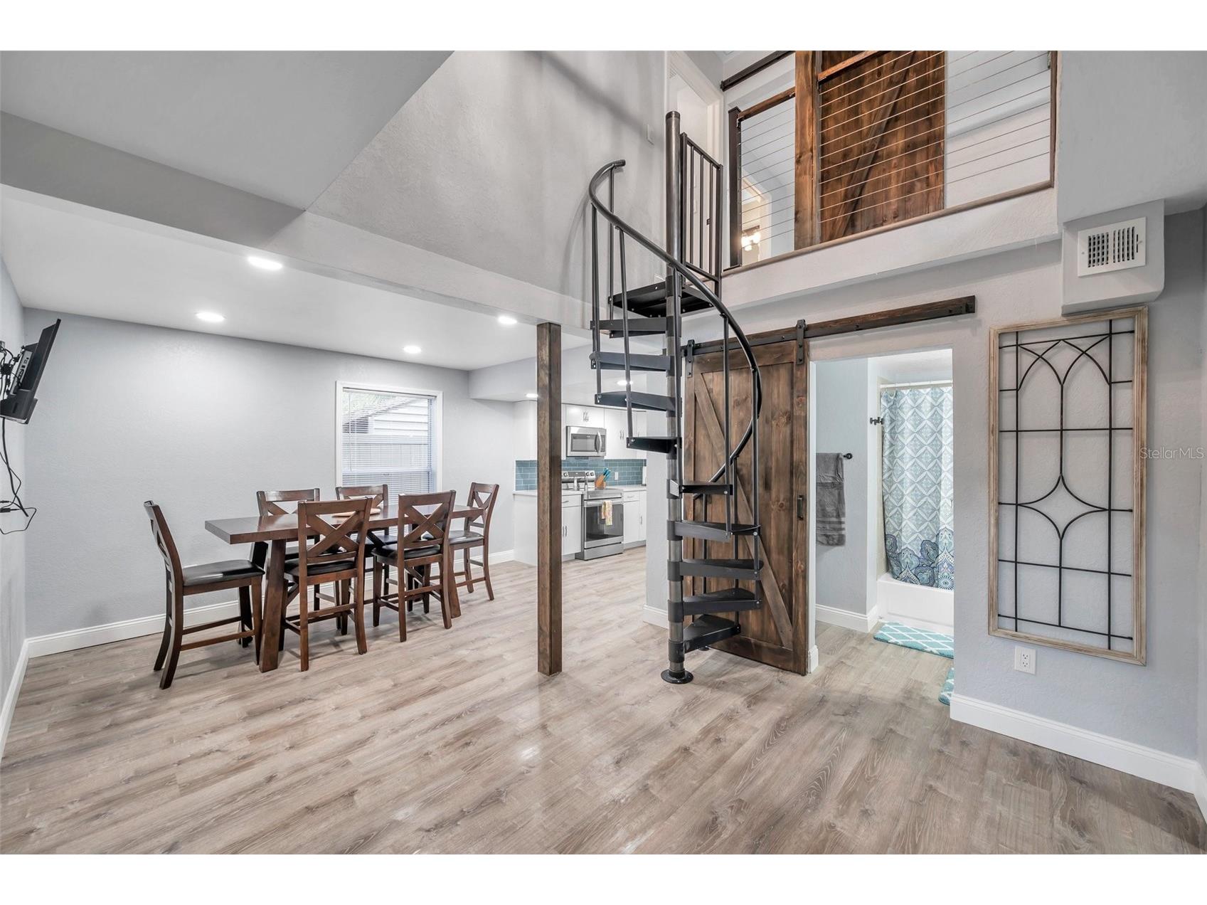 3720 3rd Ave N Saint Petersburg FL 33713 TB8494882 image4