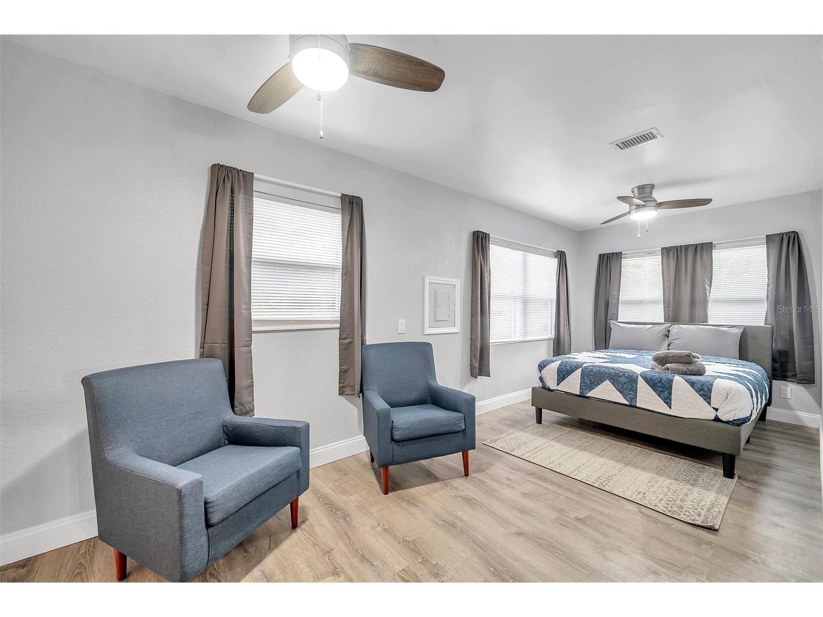 3720 3rd Ave N Saint Petersburg FL 33713 TB8494882 image44