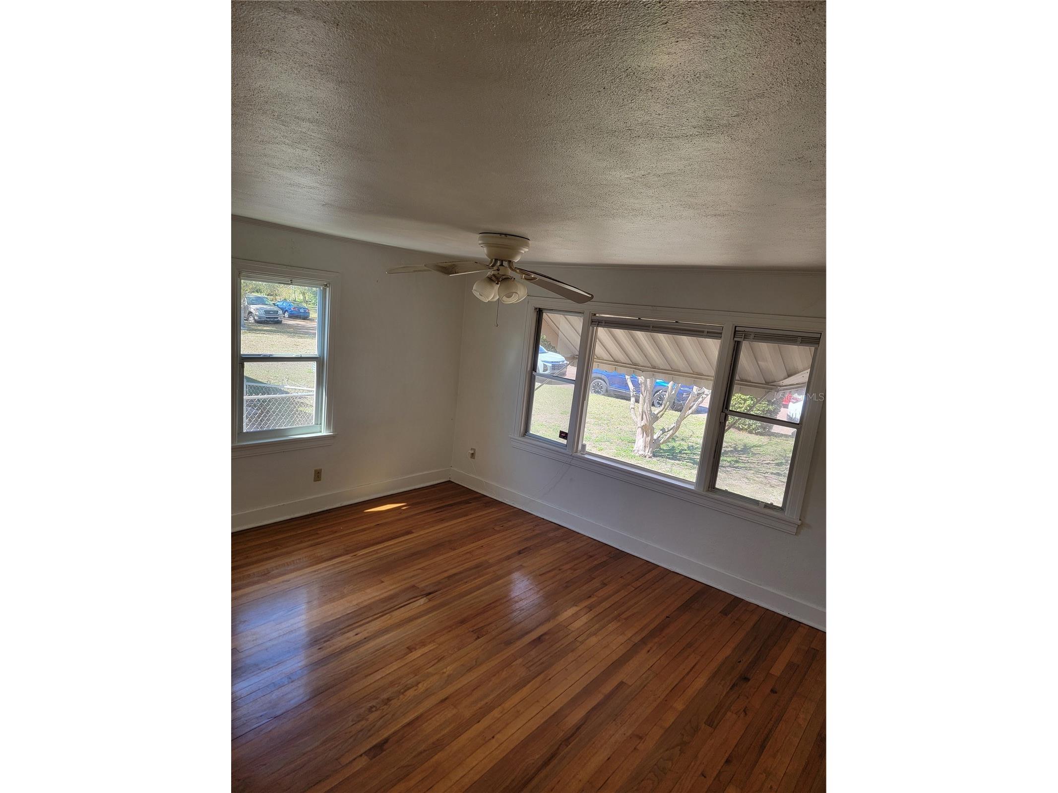 3720 4th Avenue N Saint Petersburg FL 33713 TB8499357 image12