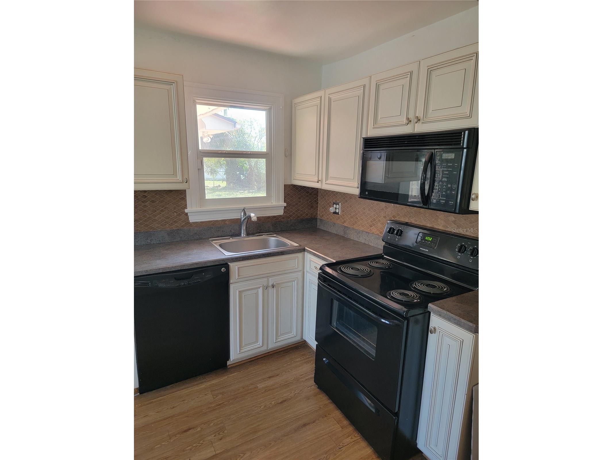 3720 4th Avenue N Saint Petersburg FL 33713 TB8499357 image25