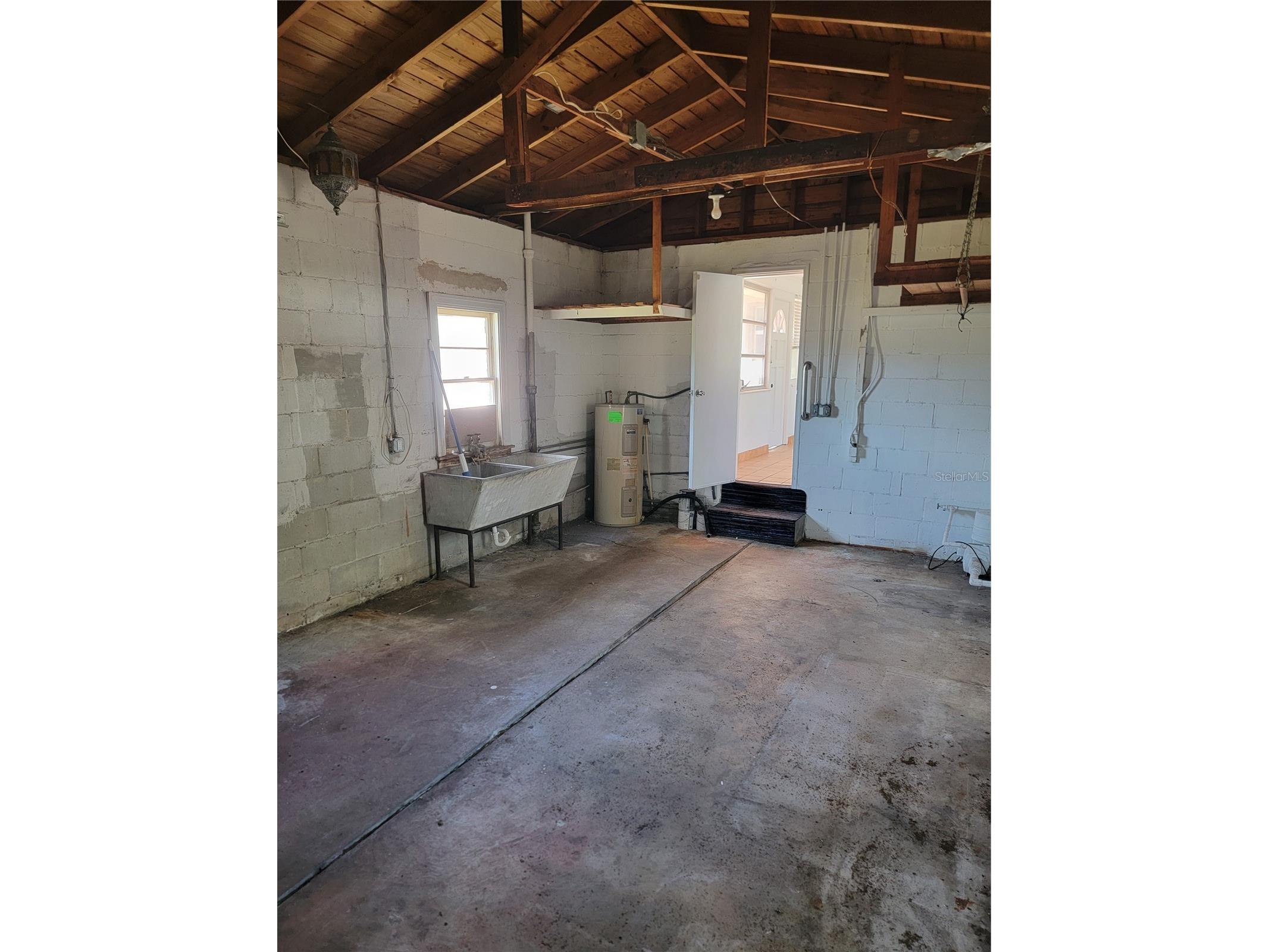 3720 4th Avenue N Saint Petersburg FL 33713 TB8499357 image44