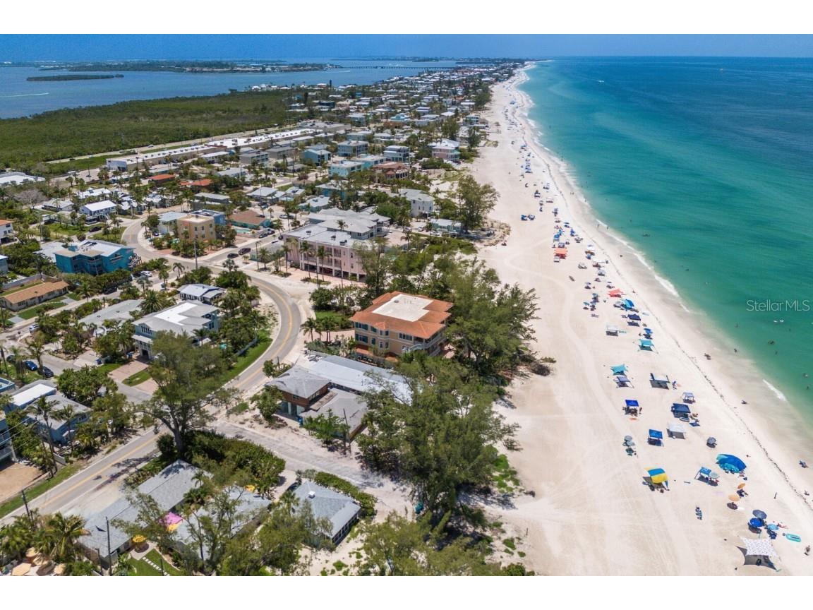 3720 Gulf Drive Holmes Beach FL 34217 A4656958 image10