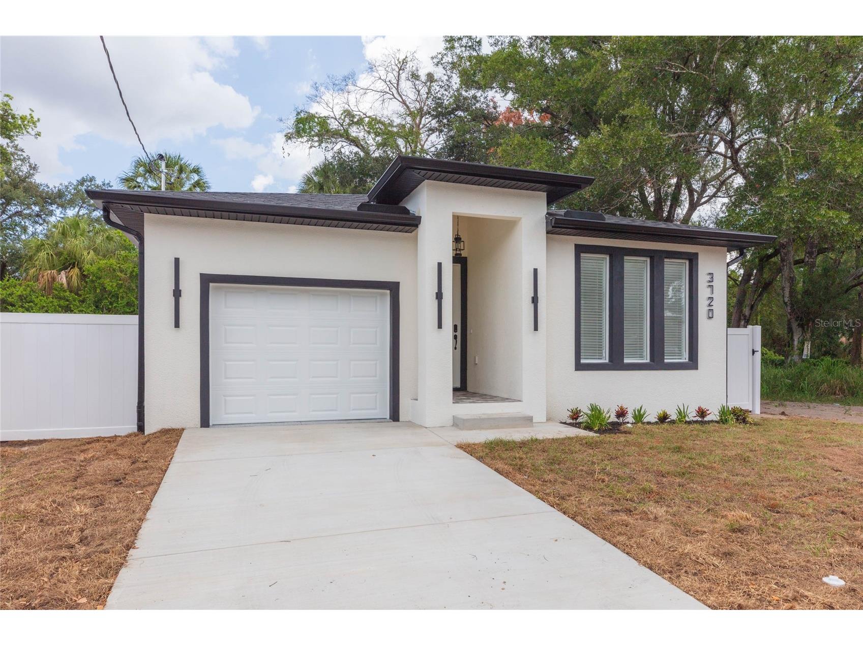 3720 N 32nd Tampa FL 33610 TB8524683 image1
