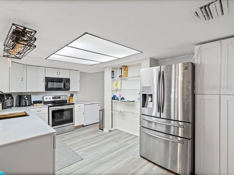 3720 Warbler Drive New Port Richey FL 34652 W7881308 image13