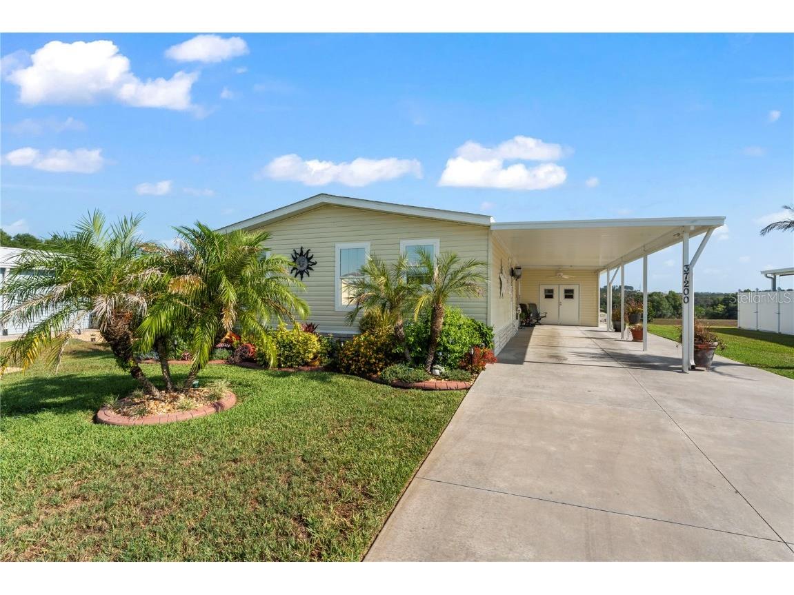 37200 Neukom Avenue Zephyrhills FL 33541 T3446147 image1