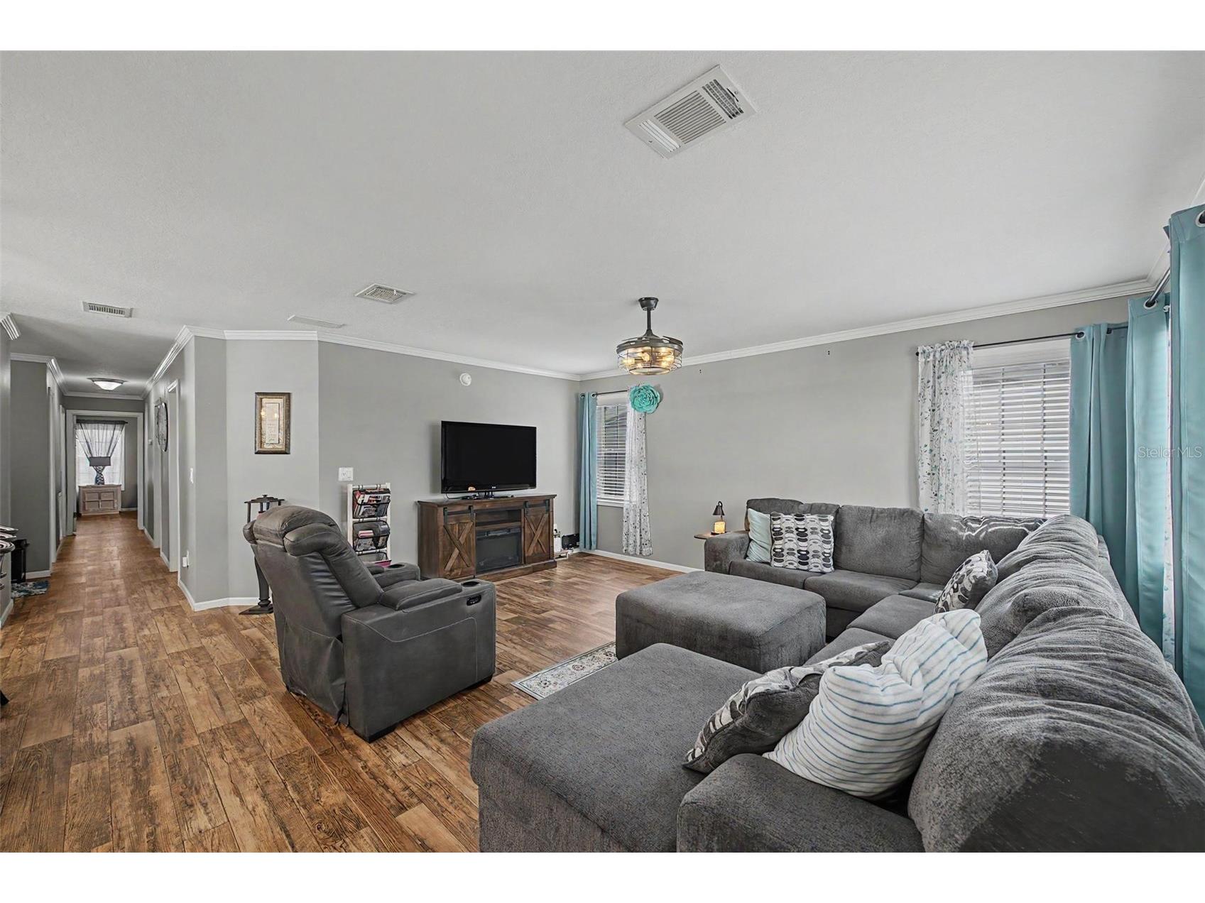 37200 Neukom Avenue Zephyrhills FL 33541 TB8520741 image11