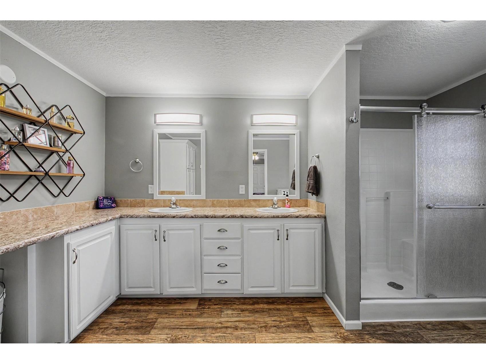 37200 Neukom Avenue Zephyrhills FL 33541 TB8520741 image17