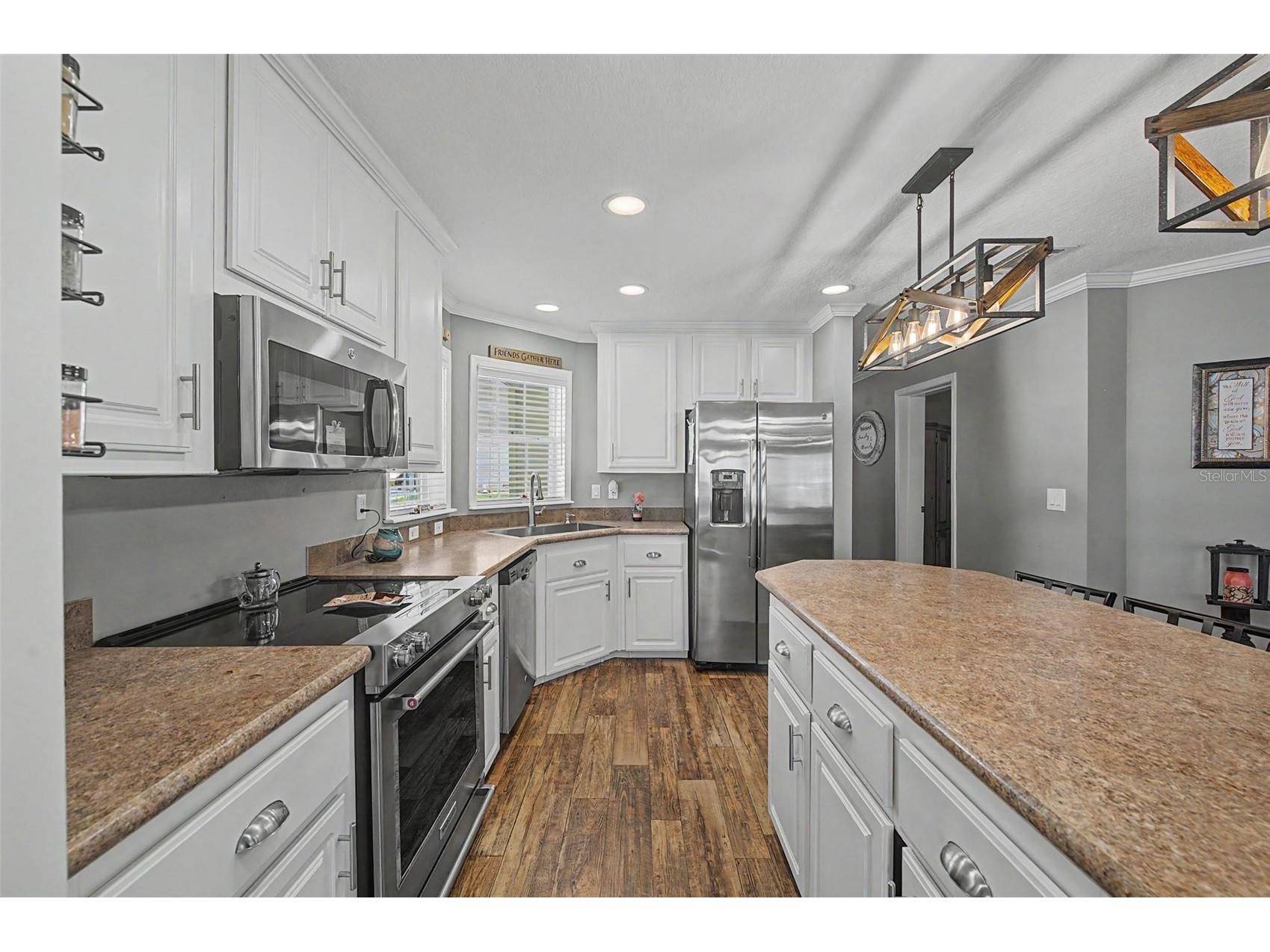 37200 Neukom Avenue Zephyrhills FL 33541 TB8520741 image8