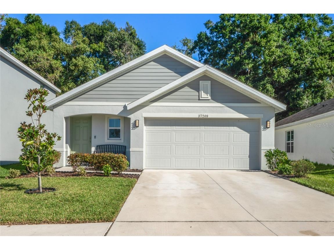 37209 Kings Crown Drive Zephyrhills FL 33541 TB8435630 image1