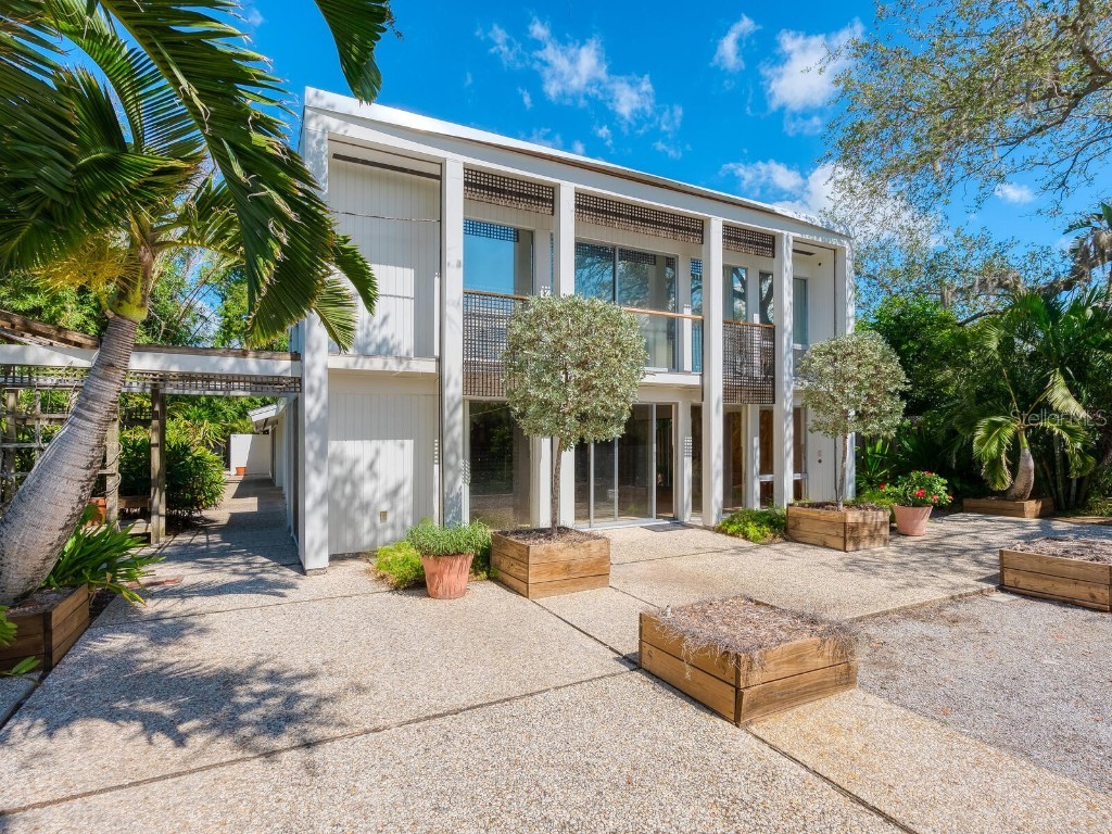 3721 Flamingo Avenue Sarasota FL 34242 A4667437 image10