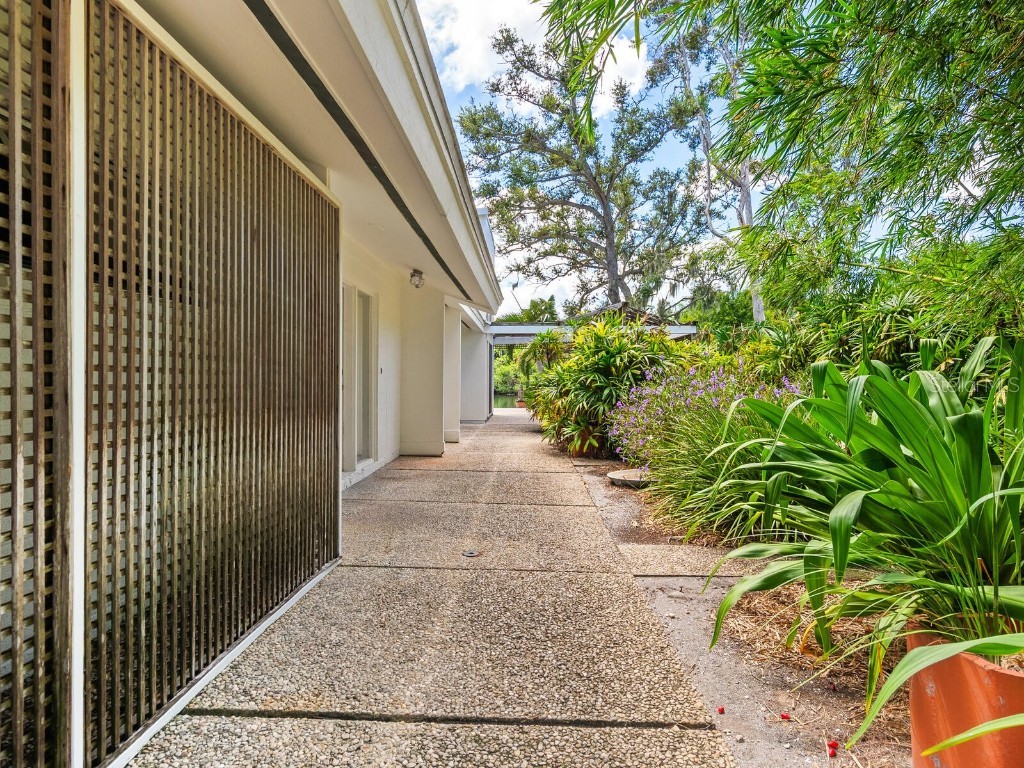 3721 Flamingo Avenue Sarasota FL 34242 A4667437 image11