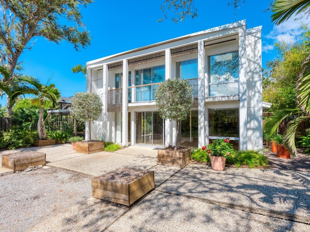 3721 Flamingo Avenue Sarasota FL 34242 A4667437 image2