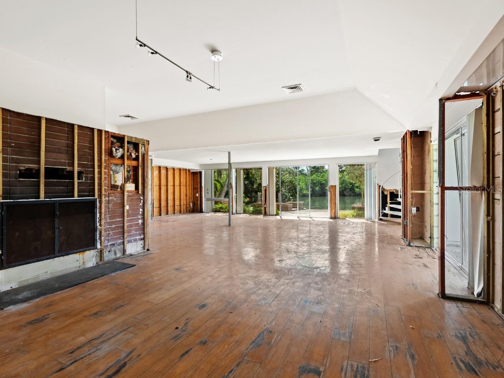 3721 Flamingo Avenue Sarasota FL 34242 A4667437 image22