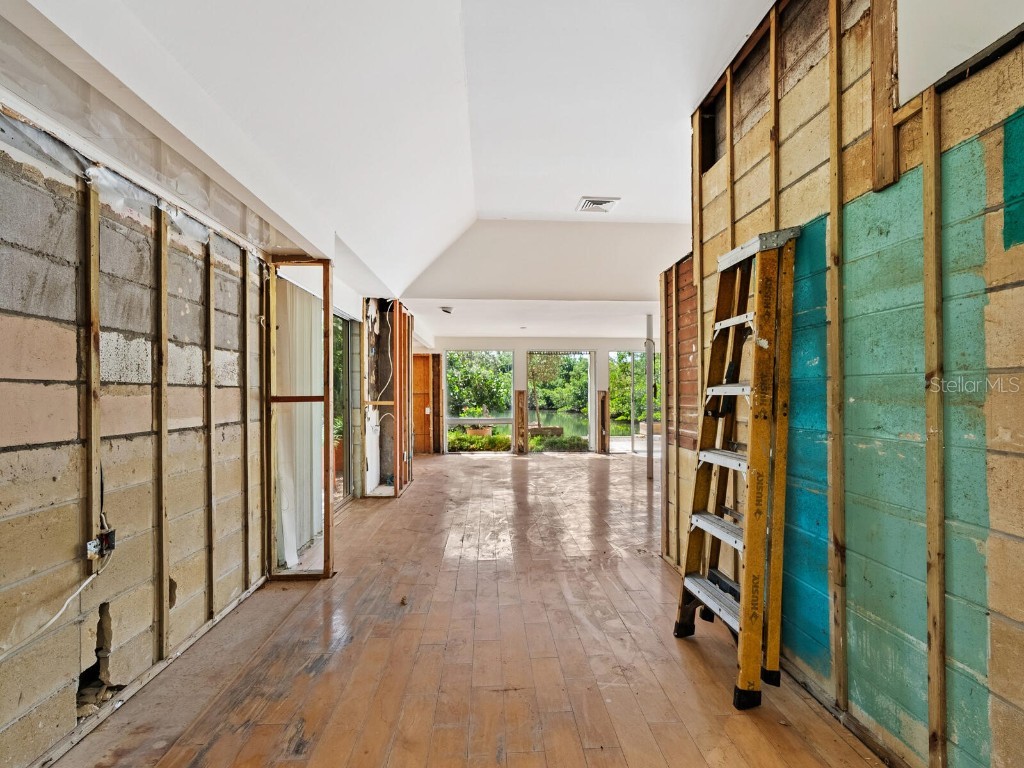 3721 Flamingo Avenue Sarasota FL 34242 A4667437 image27