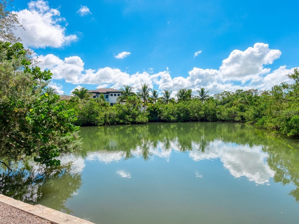 3721 Flamingo Avenue Sarasota FL 34242 A4669400 image1