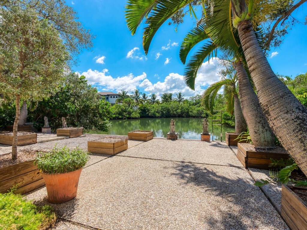 3721 Flamingo Avenue Sarasota FL 34242 A4669400 image8