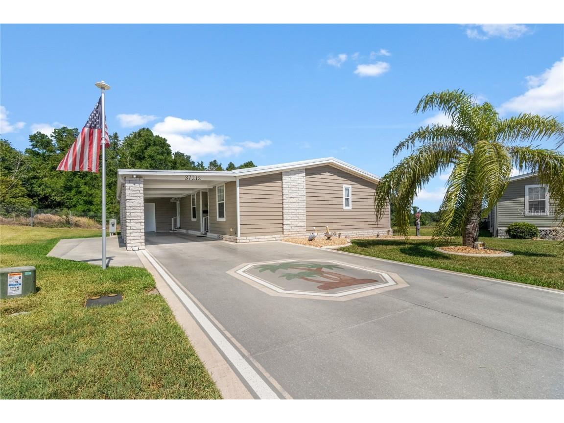 37212 Neukom Avenue Zephyrhills FL 33541 T3442464 image1