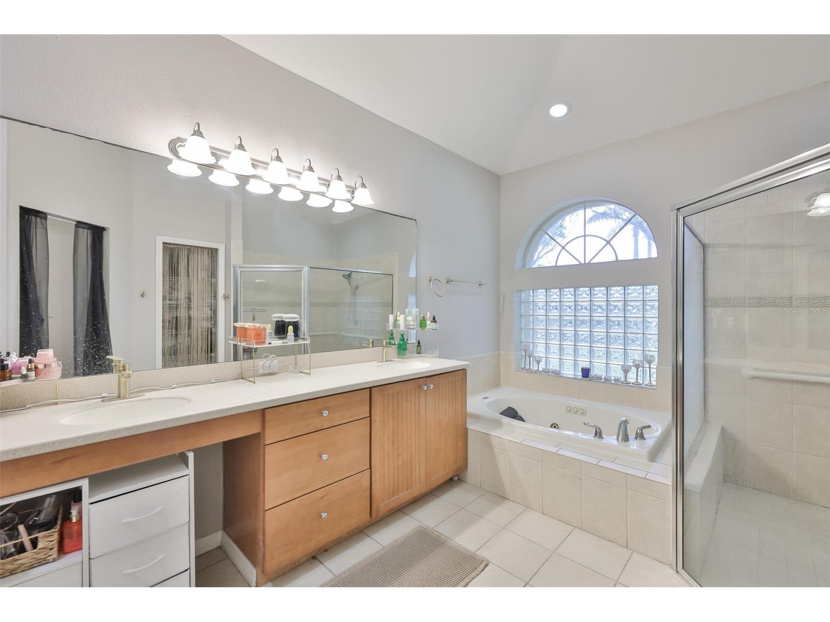 3722 Cypress Meadows Road Tampa FL 33624 TB8495277 image26