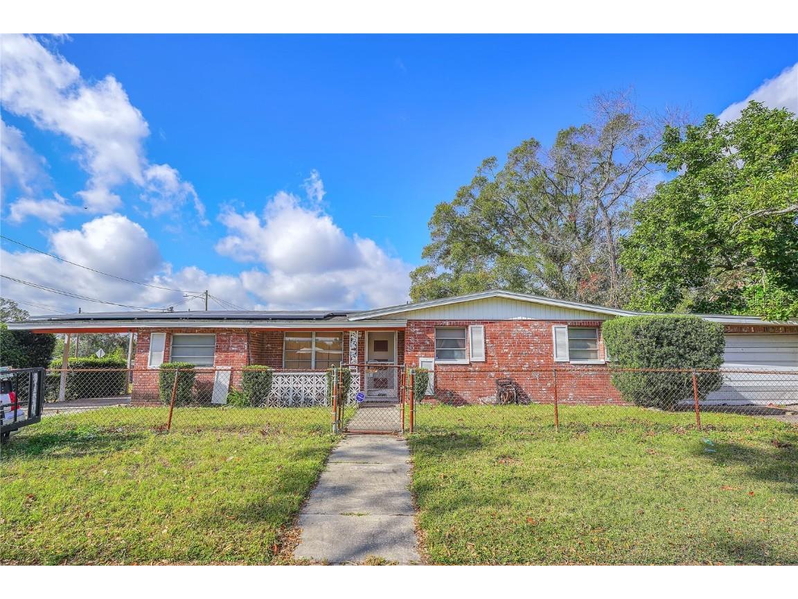 3722 E Idlewild Avenue Tampa FL 33610 TB8332235 image1
