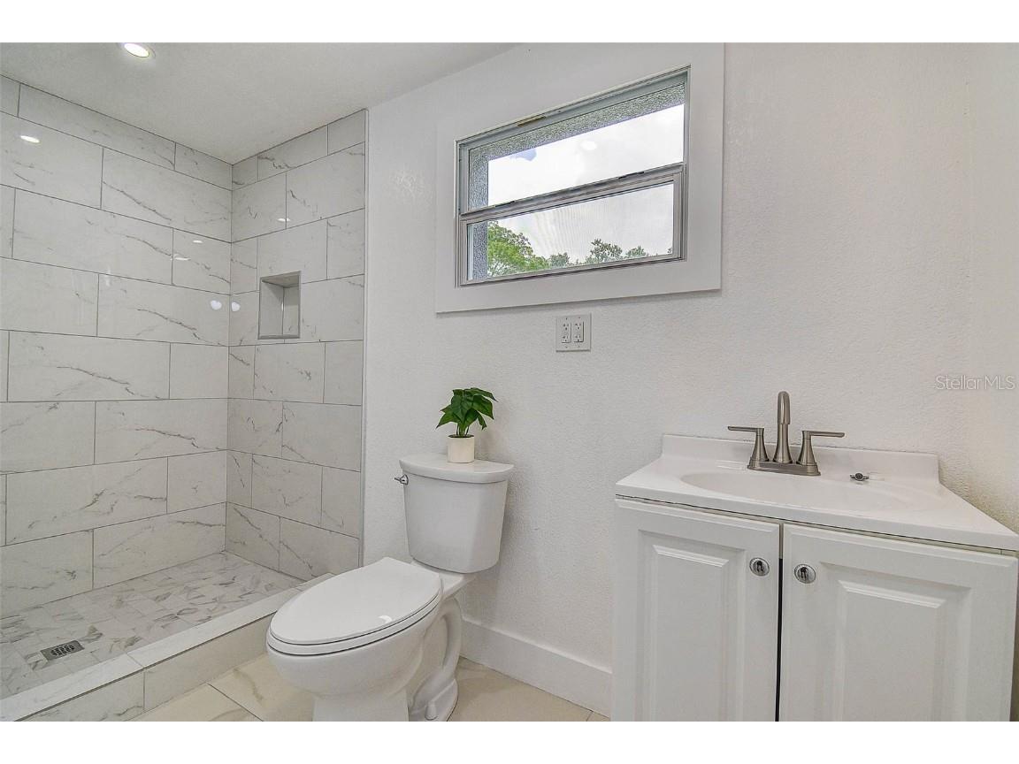 3722 E Idlewild Avenue Tampa FL 33610 TB8405008 image20