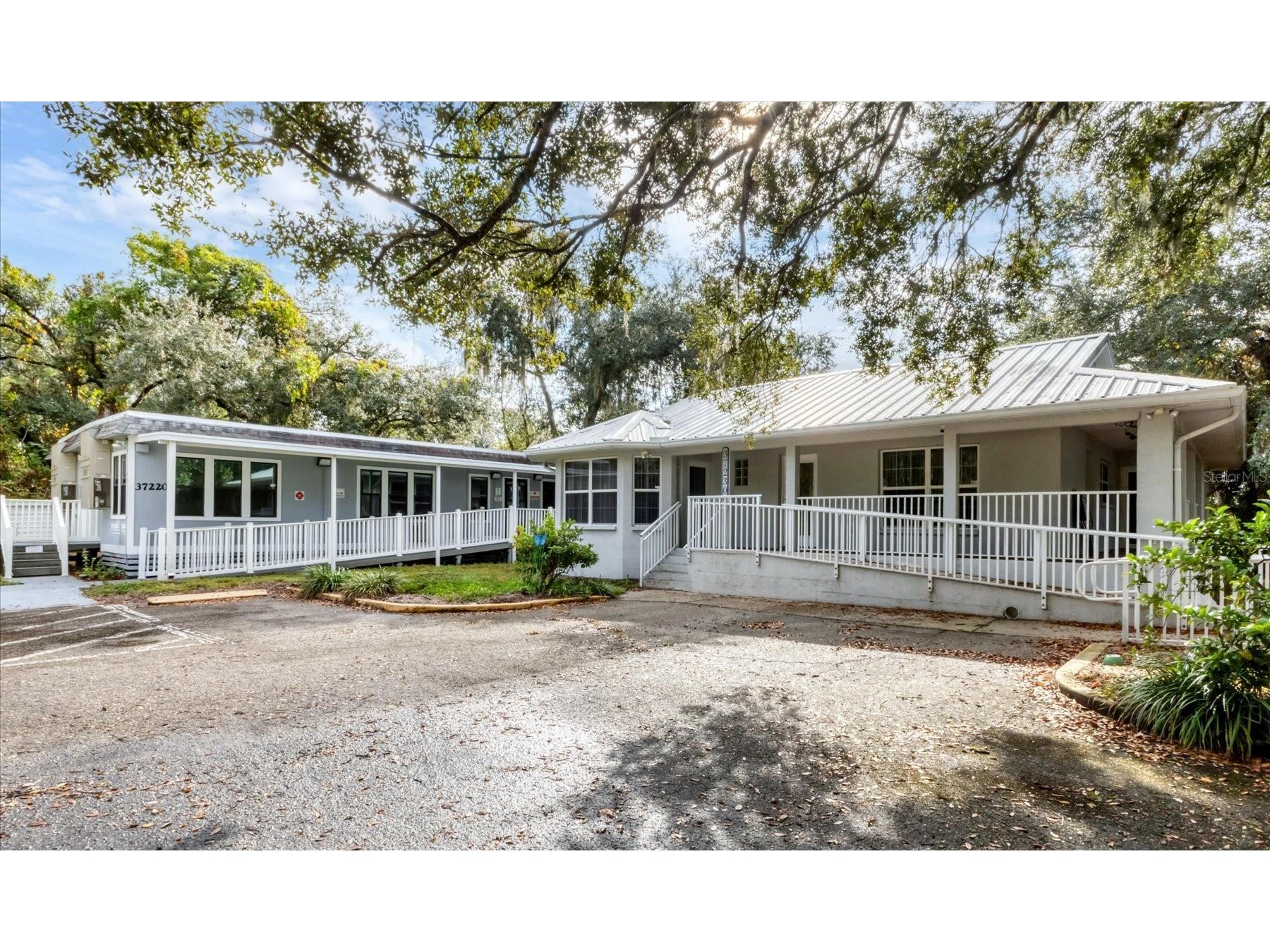 37220 Glenwood Avenue Myakka City FL 34251 A4675359 image1