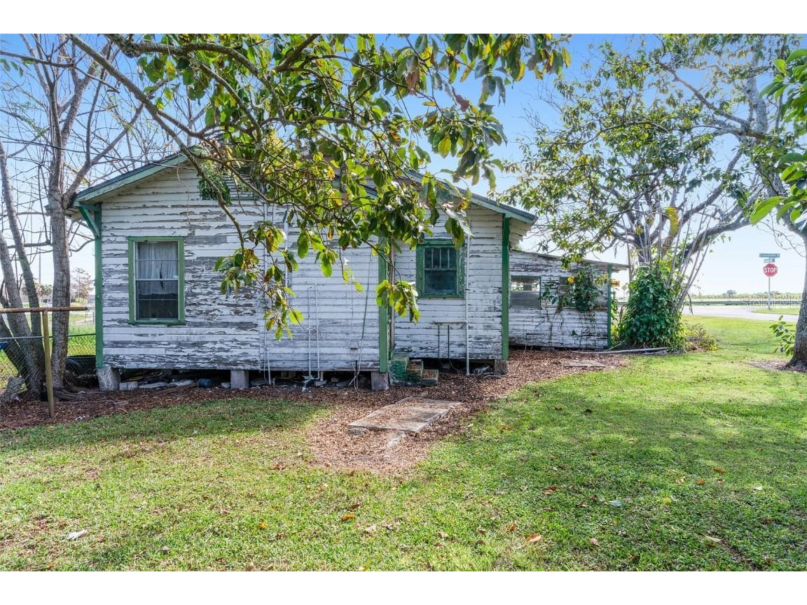 37221 Florida Avenue Canal Point FL 33438 S5063078 image1