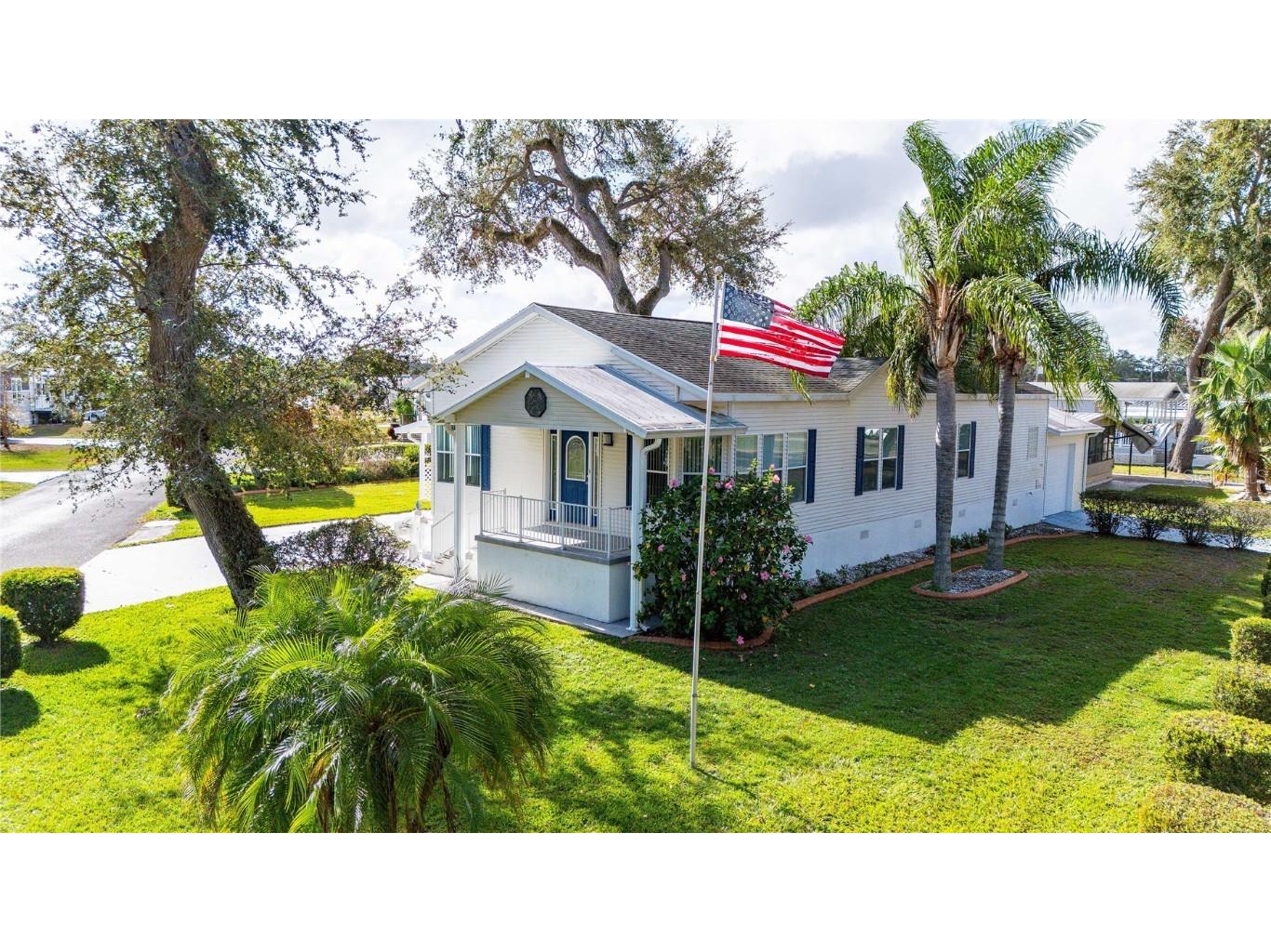37226 Lakewood Drive Zephyrhills FL 33542 TB8331287 image1