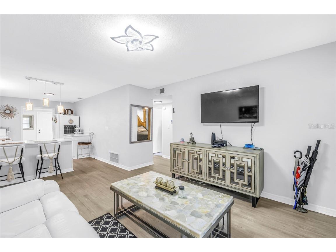 3723 59th Street N #6 Saint Petersburg FL 33710 TB8455944 image9