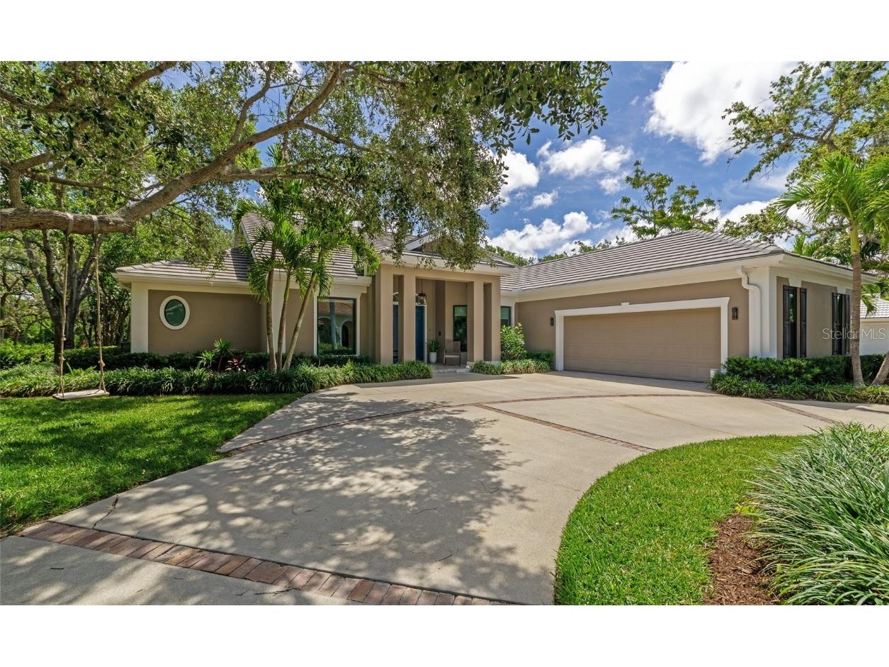 3723 Boca Pointe Drive Sarasota FL 34238 A4569315 image1