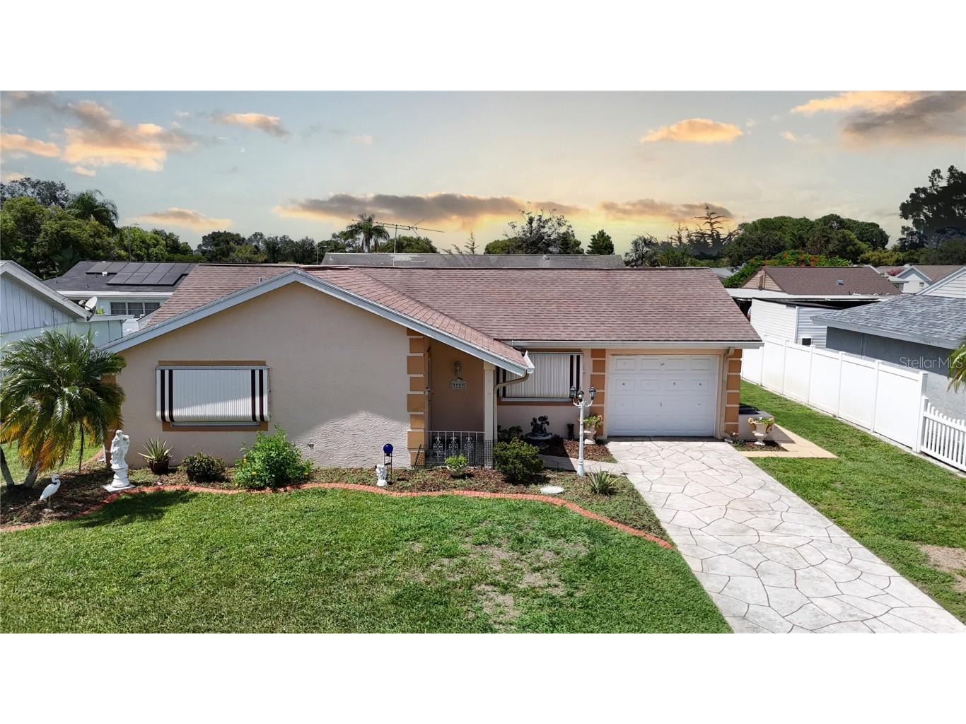 3723 Haven Drive New Port Richey FL 34652 U8251480 image1