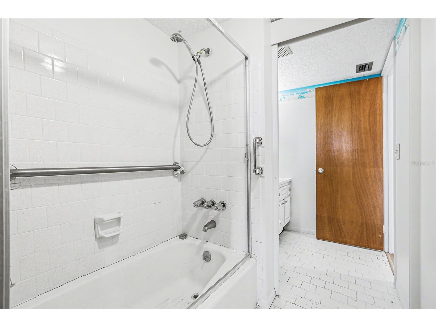 3723 Lake Bayshore Drive #H206 Bradenton FL 34205 A4676497 image10