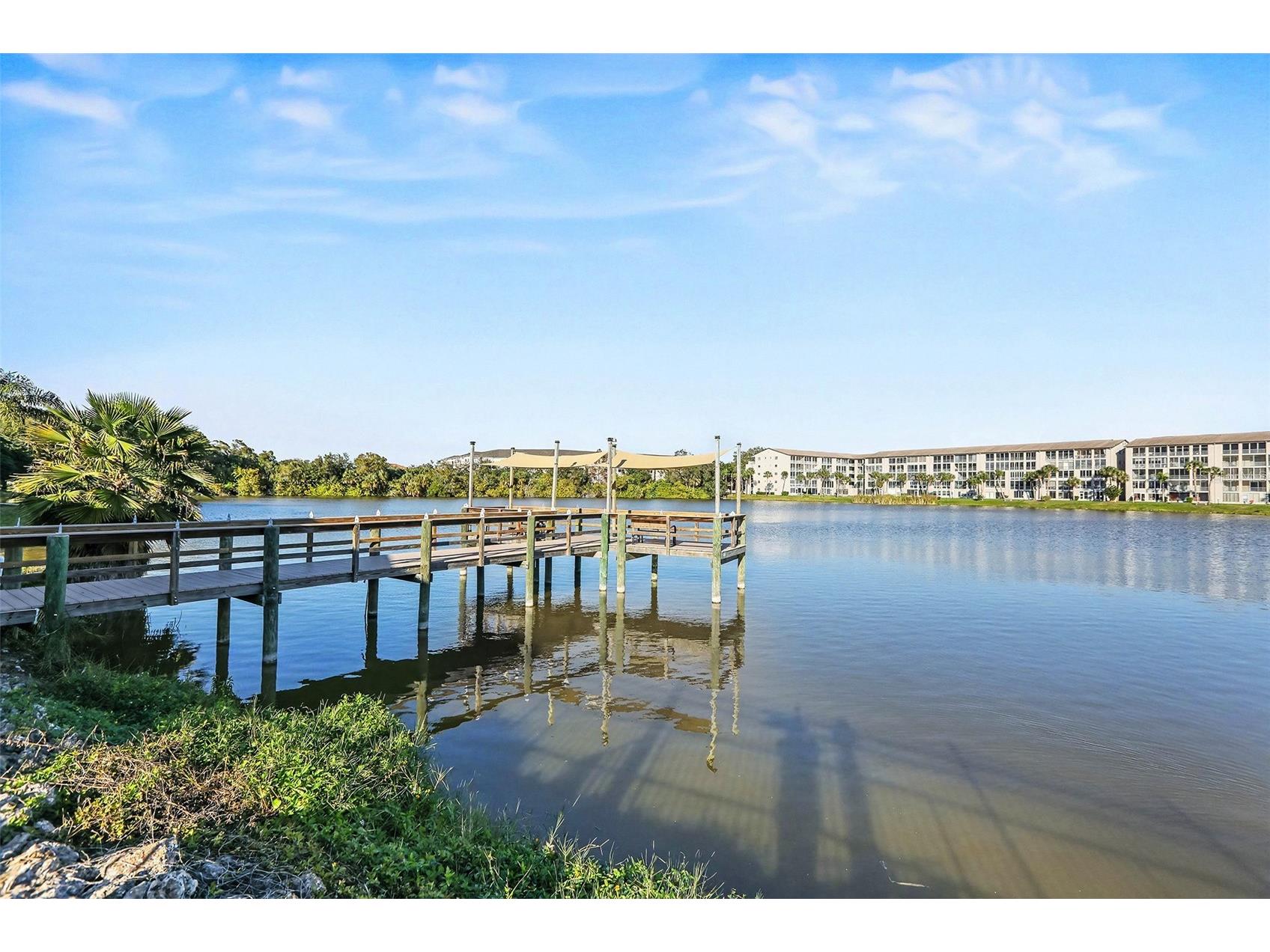 3723 Lake Bayshore Drive #H206 Bradenton FL 34205 A4676497 image18