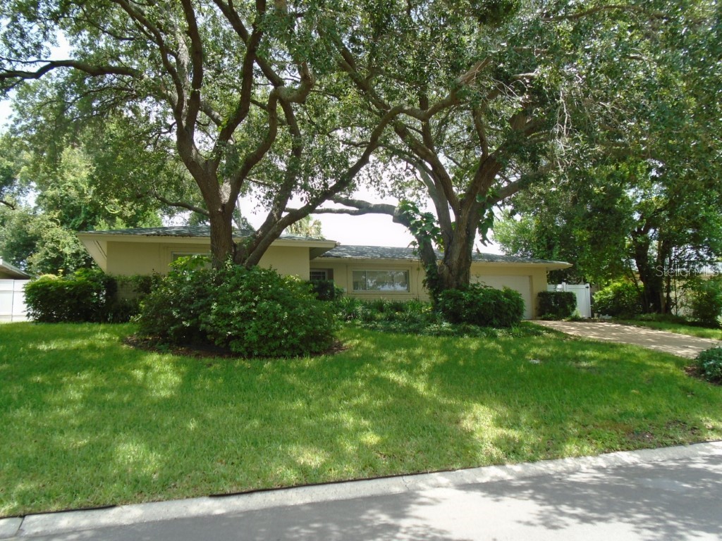 3723 Orchard Grove Lane Largo FL 33770 U8131564 image1