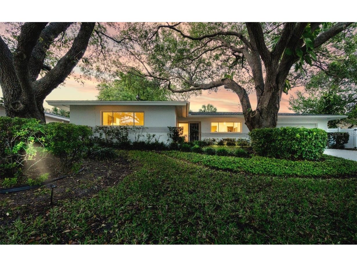 3723 Orchard Grove Lane Largo FL 33770 U8230169 image1