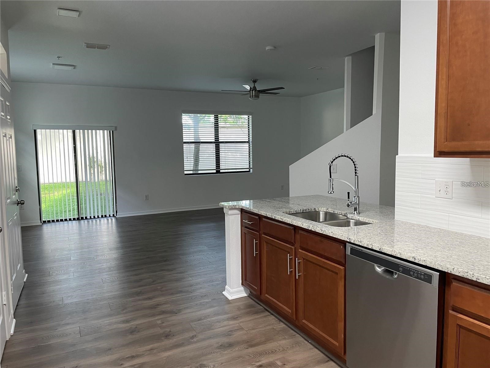 3723 Seneca Club Loop #31-102 Orlando FL 32808 O6403294 image5