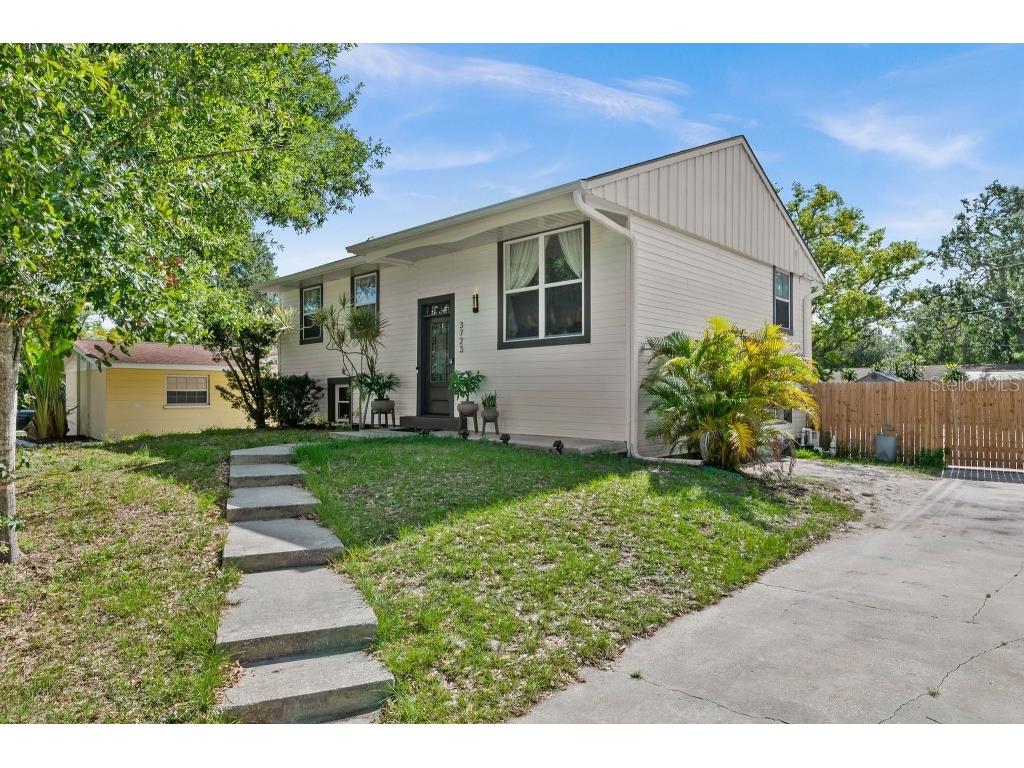 3723 Sharondale Drive Sarasota FL 34232 T3460559 image1