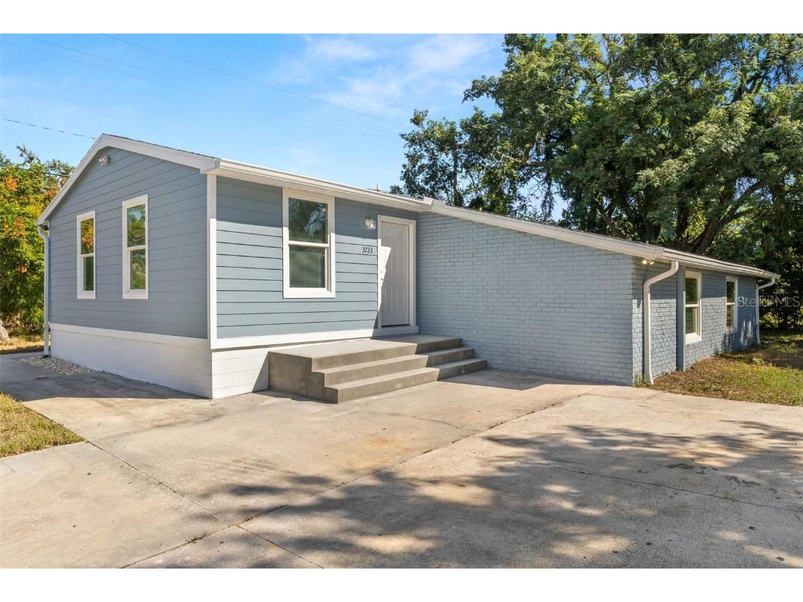 3723 Temple Street Tampa FL 33619 TB8440381 image1