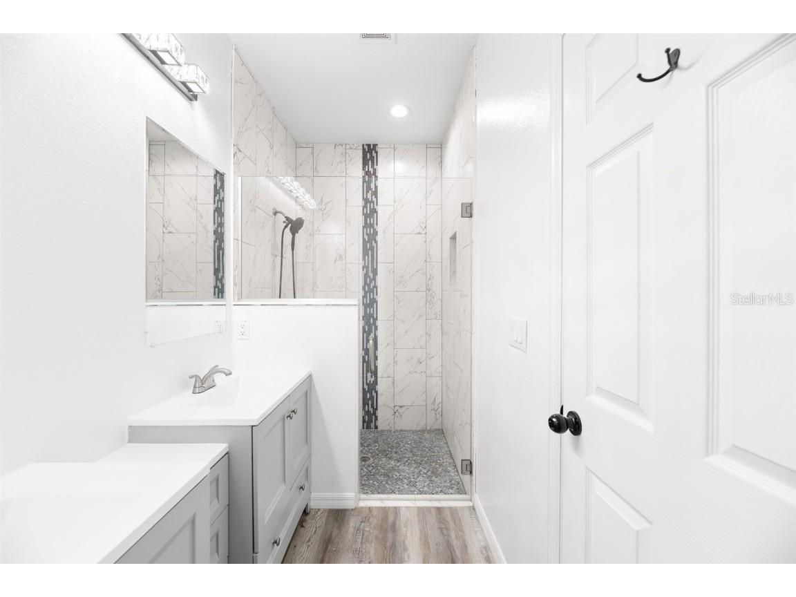 37230 Poinsettia Avenue Dade City FL 33525 TB8386264 image24