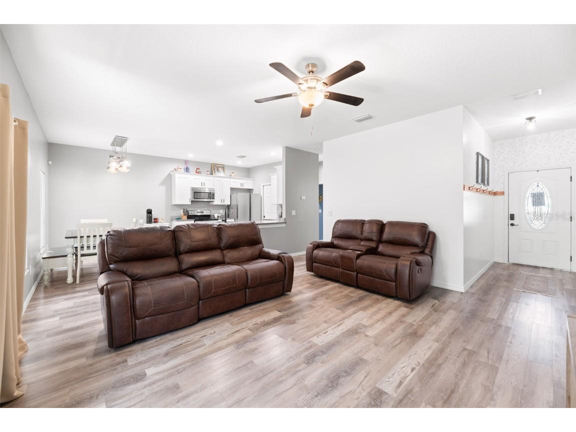 37230 Poinsettia Avenue Dade City FL 33525 TB8386264 image5