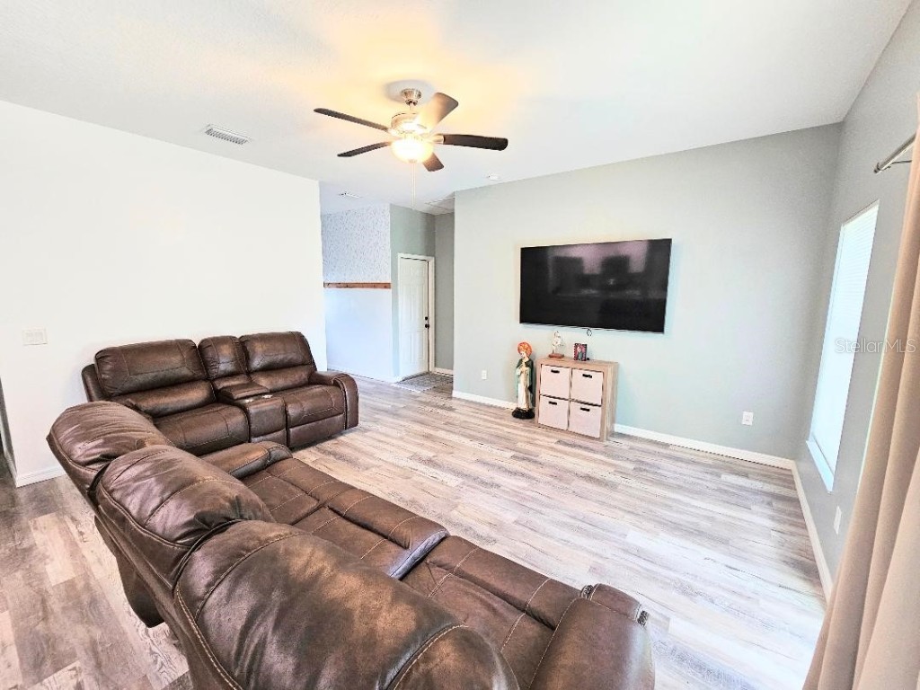 37230 Poinsettia Avenue Dade City FL 33525 TB8386264 image8