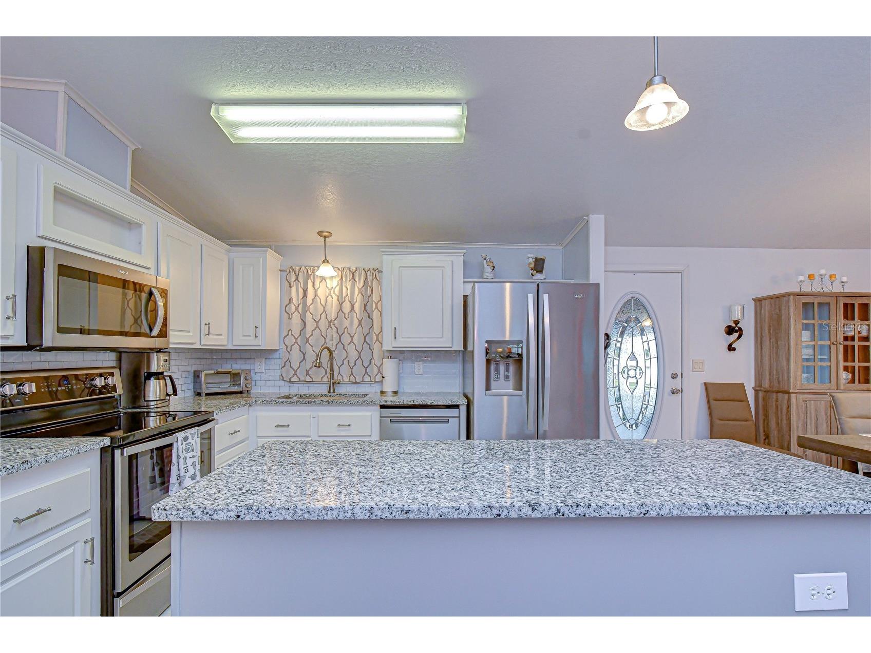 37232 Neukom Avenue Zephyrhills FL 33541 TB8488873 image8