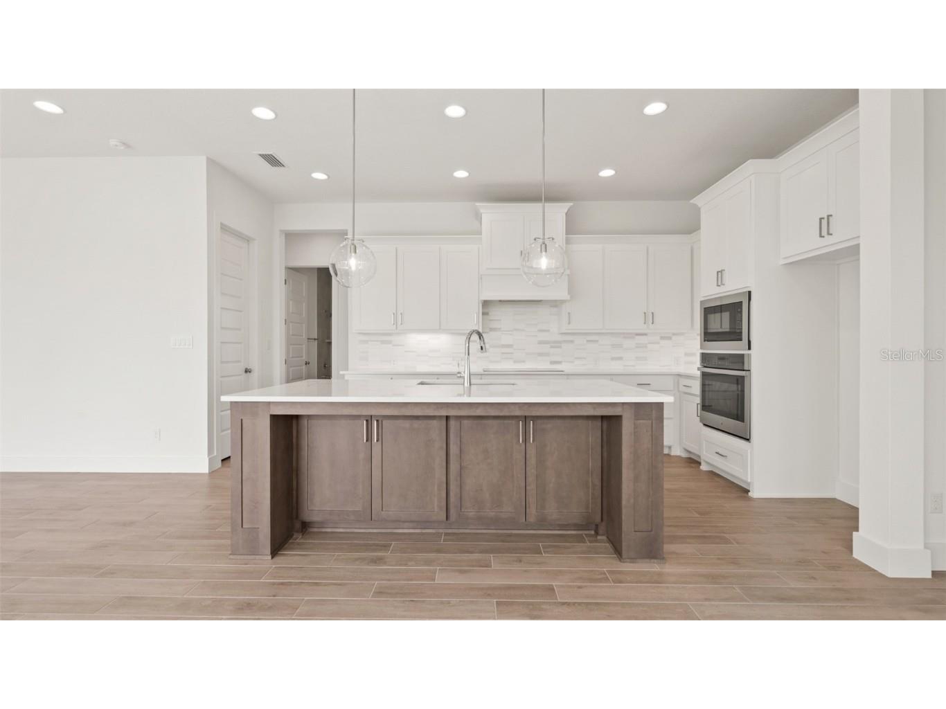 3724 109th Street East Palmetto FL 34221 TB8355976 image6