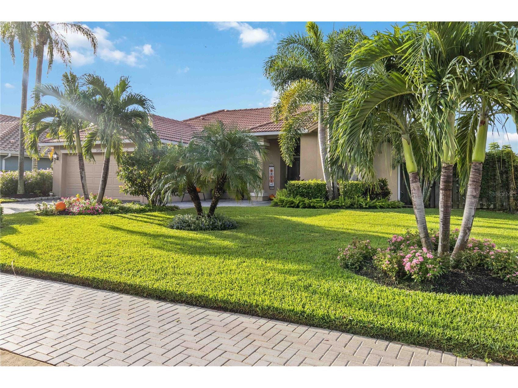 3724 71st Terrace E Sarasota FL 34243 A4692476 image3