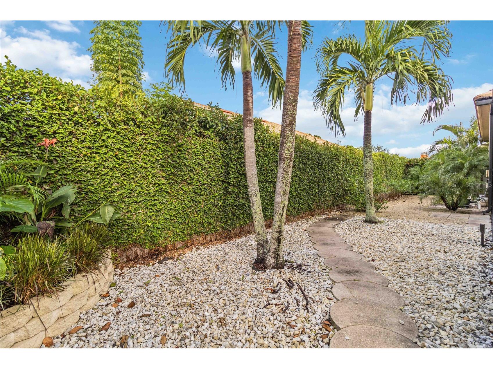 3724 71st Terrace E Sarasota FL 34243 A4692476 image36