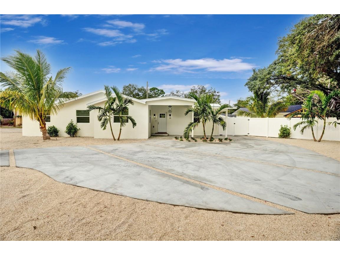 3724 9th Avenue W Bradenton FL 34205 A4593588 image1