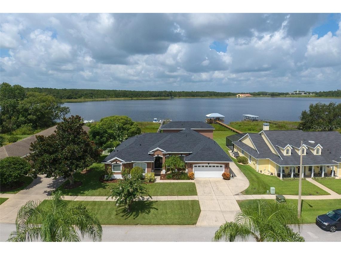 3724 Bayshore Circle Tavares FL 32778 - LAKE IDAMERE O6044203 image1