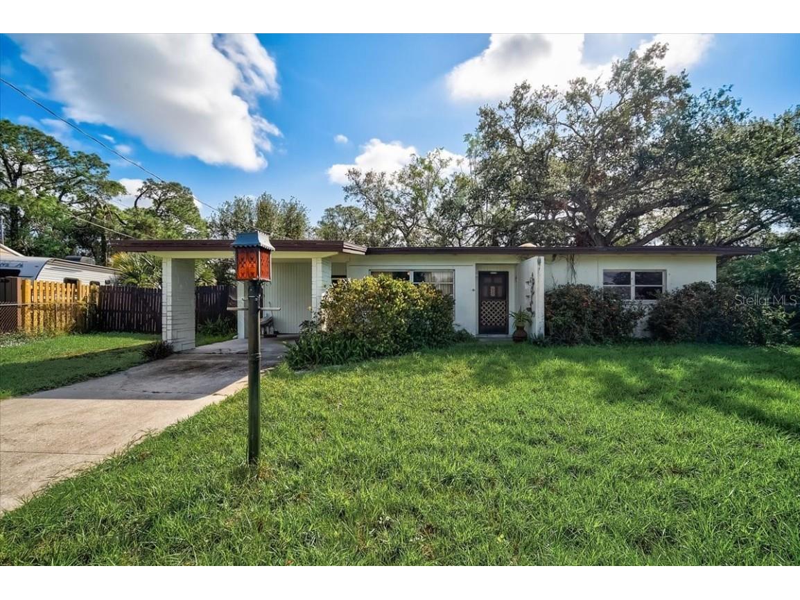 3724 Dover Drive Sarasota FL 34235 A4579470 image1