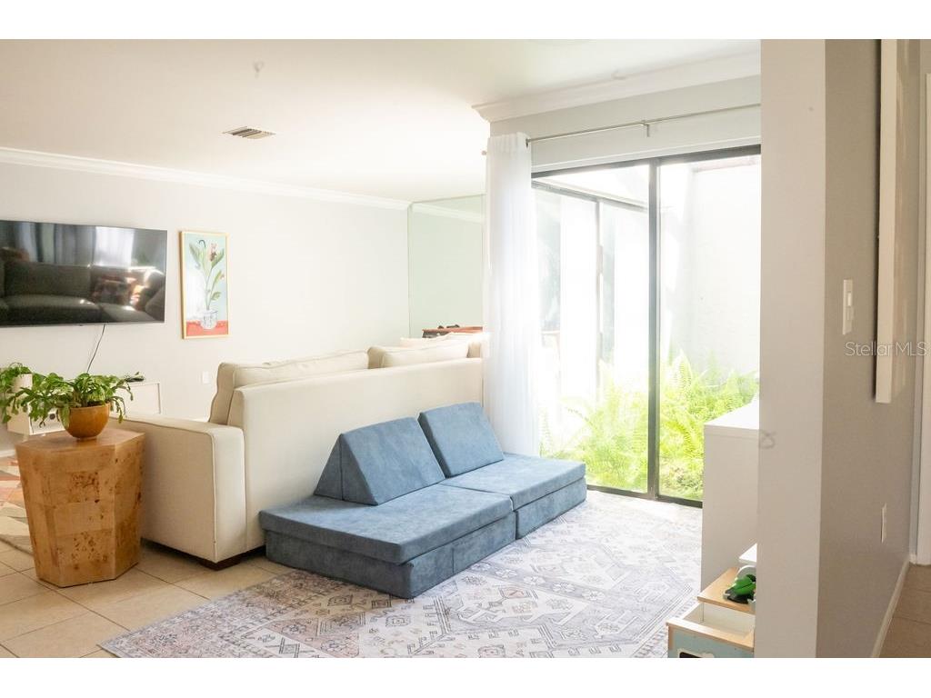 3724 Glen Oaks Manor Drive Sarasota FL 34232 A4670427 image8